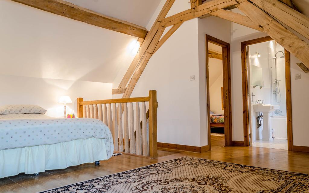 Gites Arches De Muschamp Cussay Extérieur photo